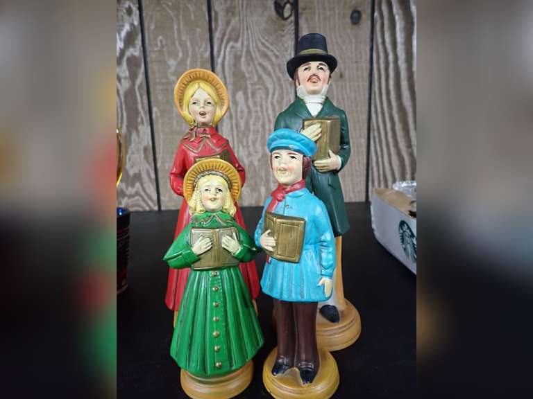 Parma Vintage Victorian Carolers Family image