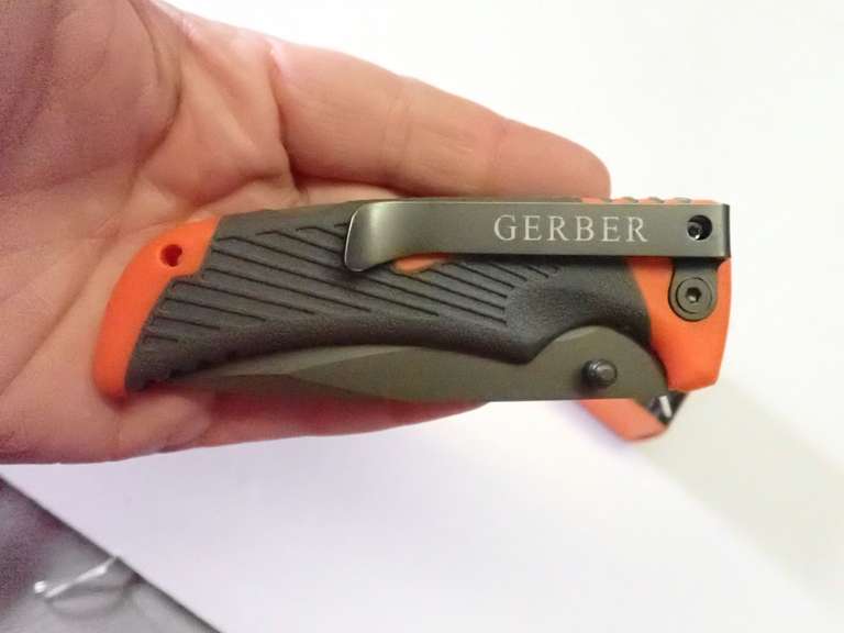 Folding Knife with Box image