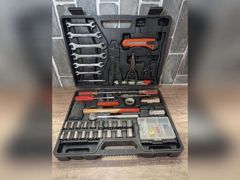 SKILCRAFT TOOL SET WITH CASE image