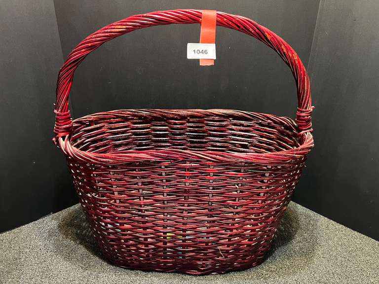 Large decorative woven basket, see pictures for details. image