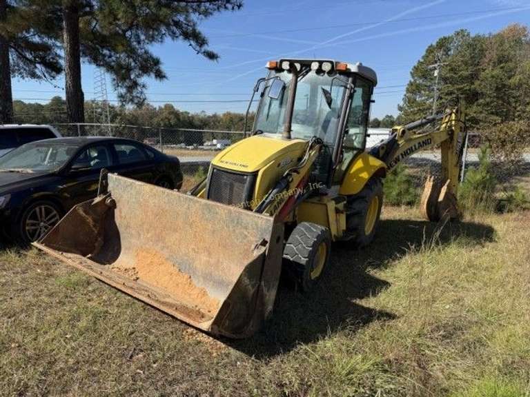 2014 New Holland Backhoe B95C image