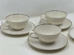 DR… Syracuse China, Chevy-Chase, with platinum trim, 7 pieces, comes with storage bag, see pictures for details.