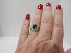 STERLING SILVER RING SIZE 8 WITH GREEN CHROME DIOPSIDE STONES AND CLEAR GEMSTONES MARKED 925 ￼