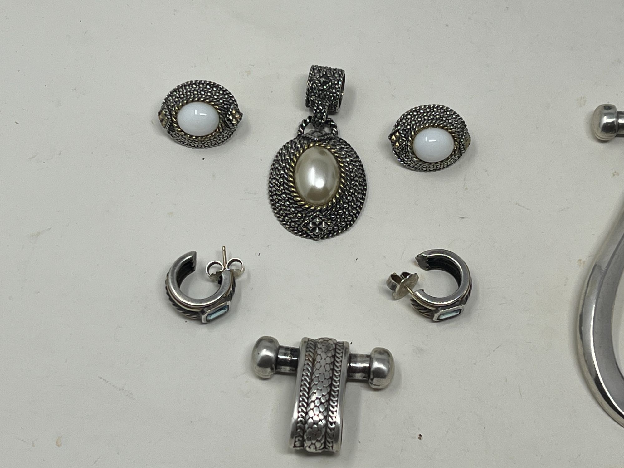 Lot image 2