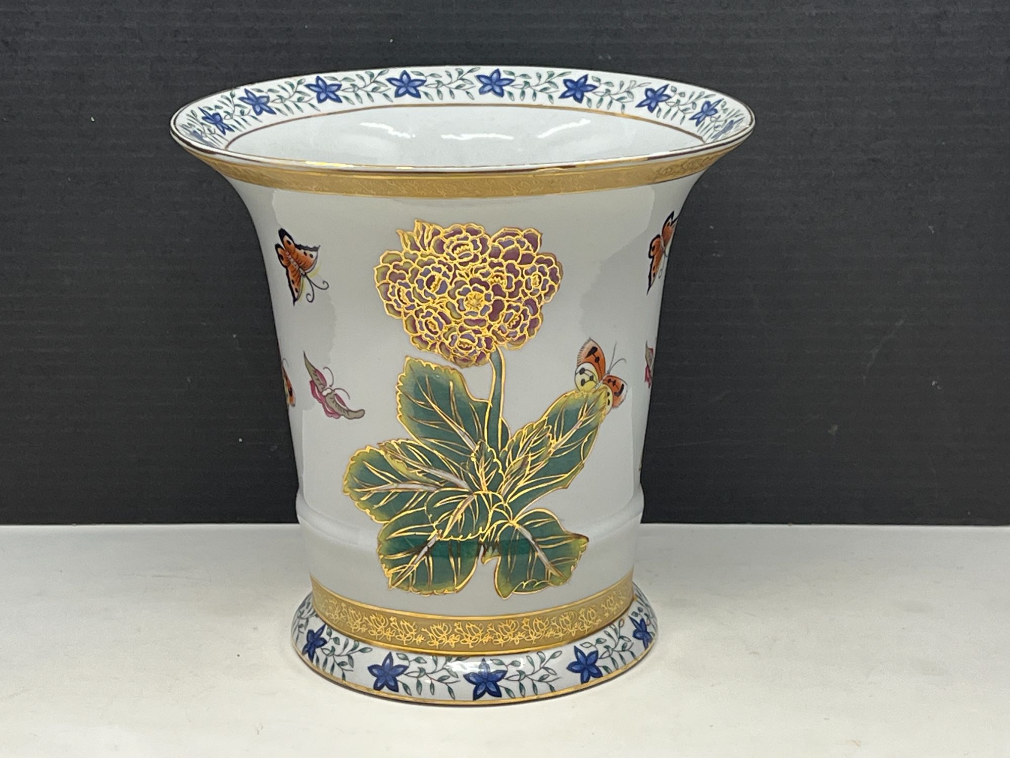 Lot image 1