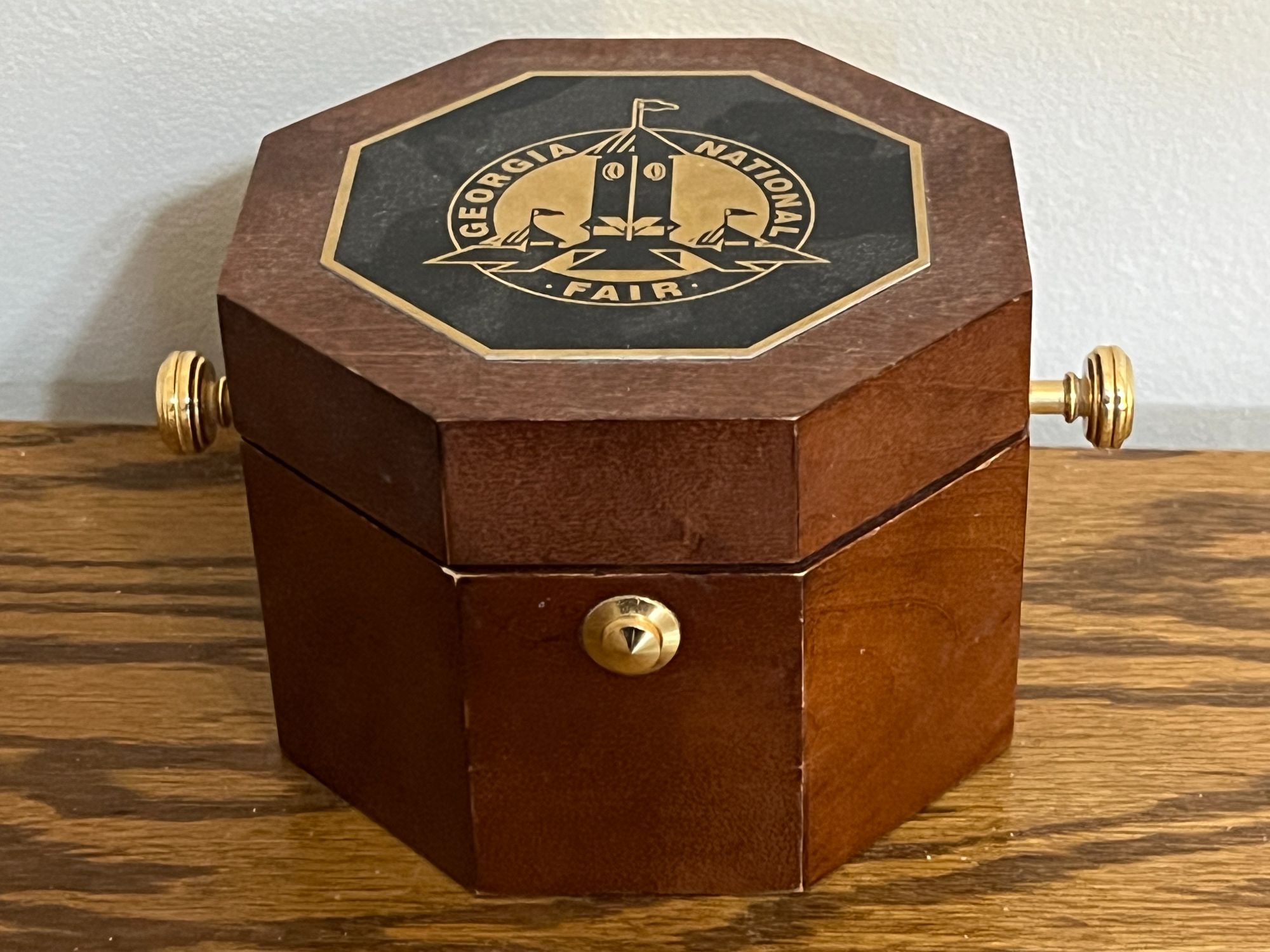 Lot image 1