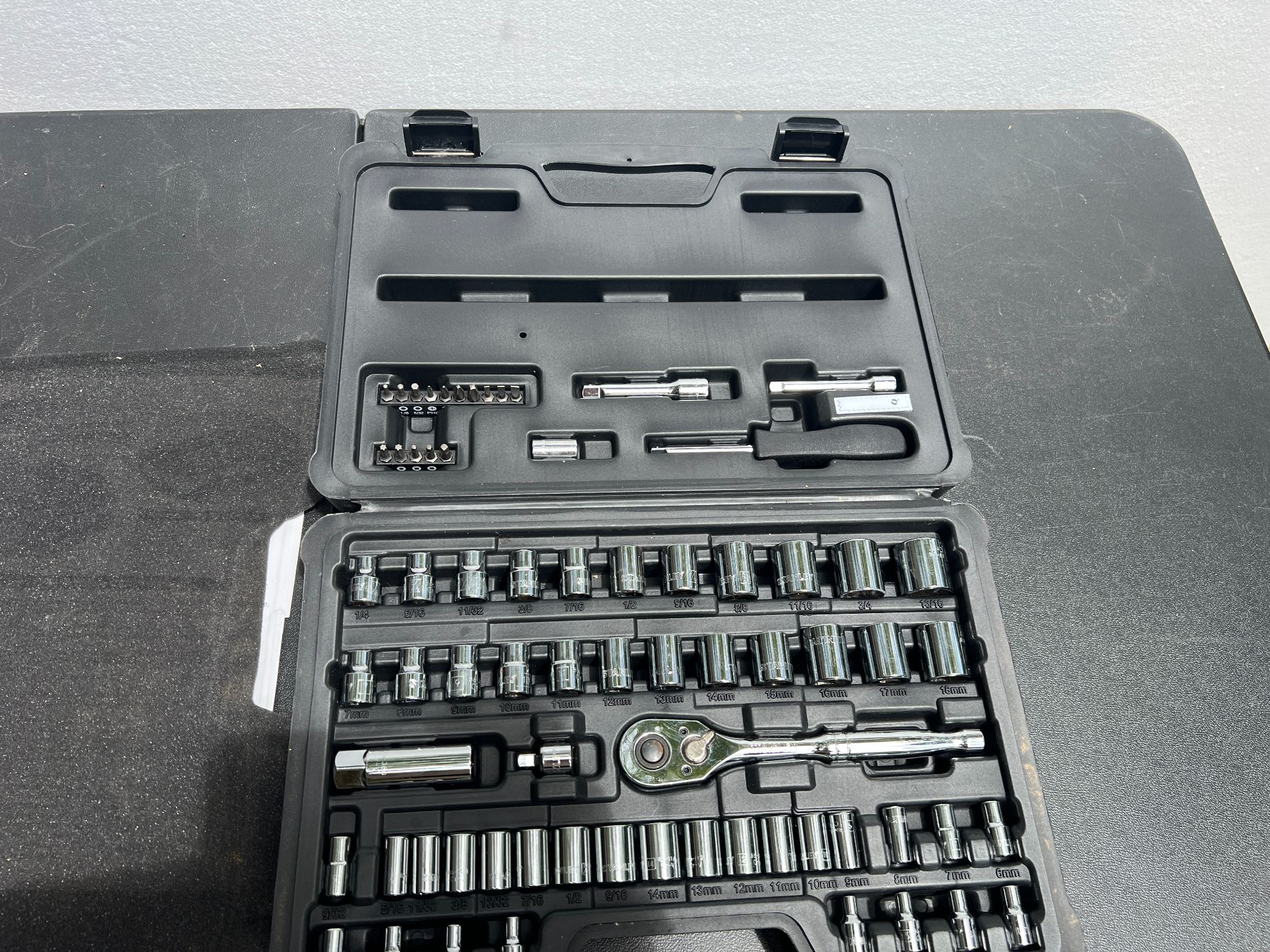 Lot image 2