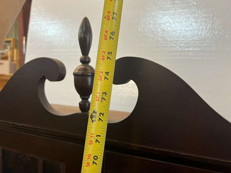 Lovely vintage/antique drop front secretary, decorative hutch has three shelves, this piece also has three drawers. See pictures for details.