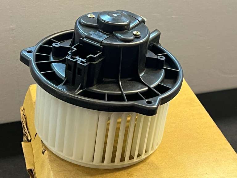 TYC Honda Accord CPE/SDN front blower assembly, for ‘98–‘02 Accords, still new in the box, see pictures for details.
