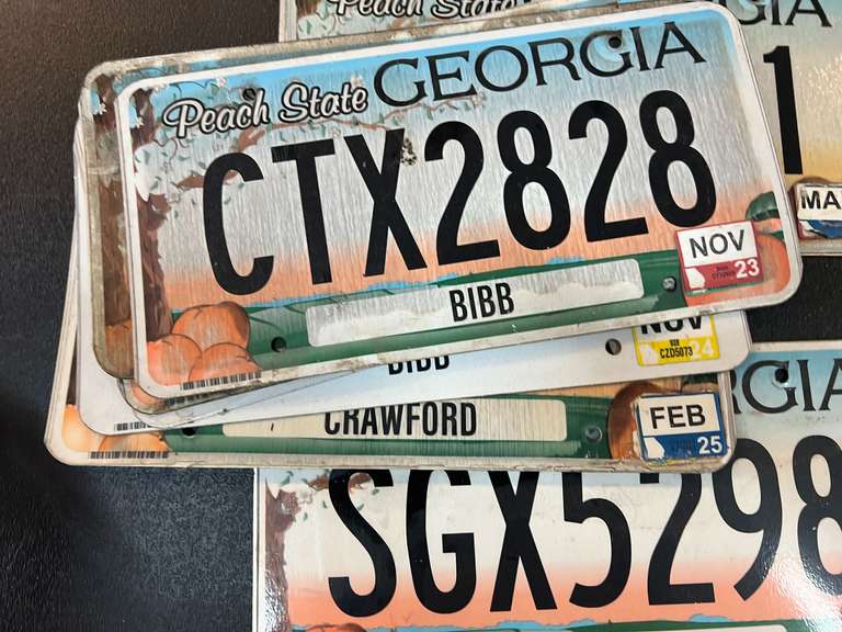 Assorted License plates, approximately 25, see pictures for details.