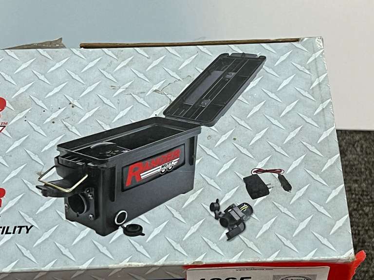 Light Ranger Mutt trailer light tester, appears to still be new in the box, see pictures or details.