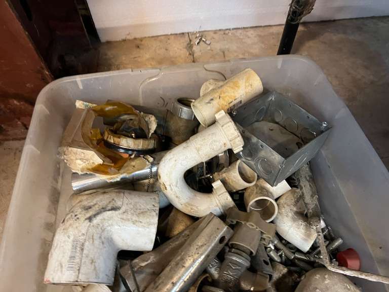 Assorted plumbing parts/fittings, fasteners, and more. See pictures for details.