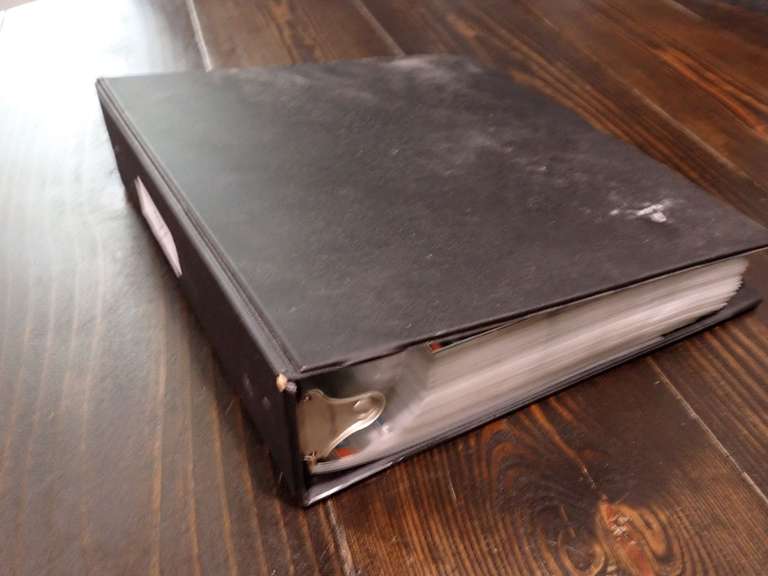 LARGE BINDER OF LATE 80s-EARLY 90s TOPPS STADIUM CLUB BASEBALL CARDS