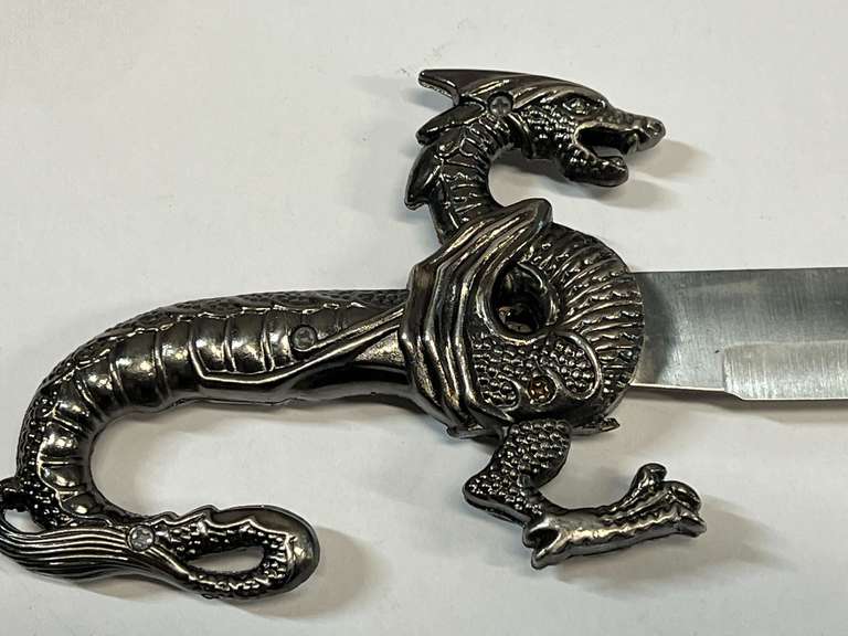Novelty dragon knife, see pictures for details.