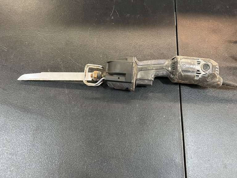 Kobalt reciprocating saw, powers up, see pictures for details.