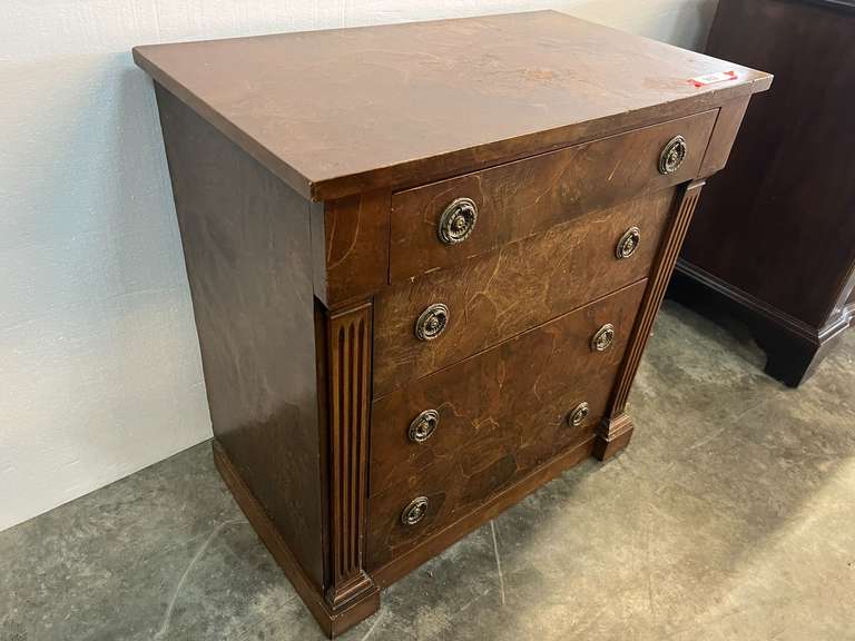 Vintage Empire four drawer chest, drawers are lined, this piece has a Burlwood look, and there is some surface wear, see pictures for details.