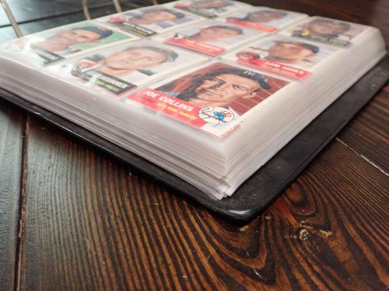 LARGE BINDER OF TOPPS 1953 ARCHIVES BASEBALL CARDS
