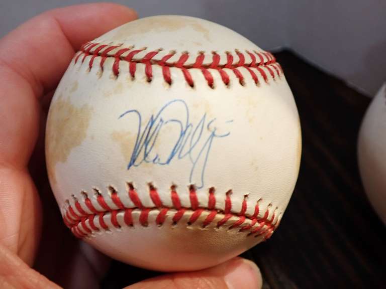 NATIONAL/MAJOR LEAGUE BASEBALLS-2 ARE AUTOGRAPHED