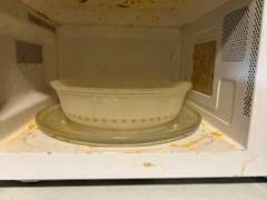 Utility… Hamilton Beach microwave, powers up, see pictures for details.