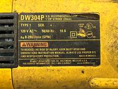 DeWalt 304P VS reciprocating saw, powers up, see pictures for details.