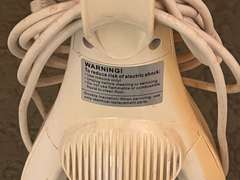 Foyer…Easy Home carpet cleaner, powers up, see pictures for details.