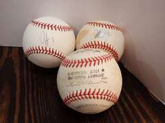 NATIONAL/MAJOR LEAGUE BASEBALLS-2 ARE AUTOGRAPHED