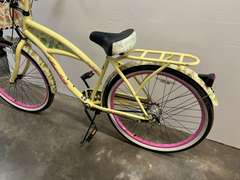 Jimmy Buffett “Margaritaville” beach cruiser bike, has decorative fenders and basket. See pictures for details.