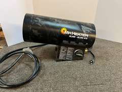 Mr. Heater forced air propane heater, working condition unknown, see pictures for details.