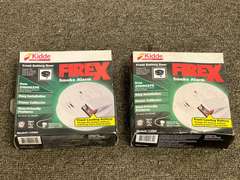 Kidde FireX smoke alarm, set of two, working condition unknown, see pictures for details.
