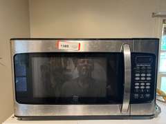 Utility… Hamilton Beach microwave, powers up, see pictures for details.