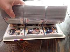 LARGE BINDER OF 1988 FLEER BASEBALL CARDS