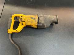 DeWalt DW310 VS reciprocating saw, powers up, see pictures for details.