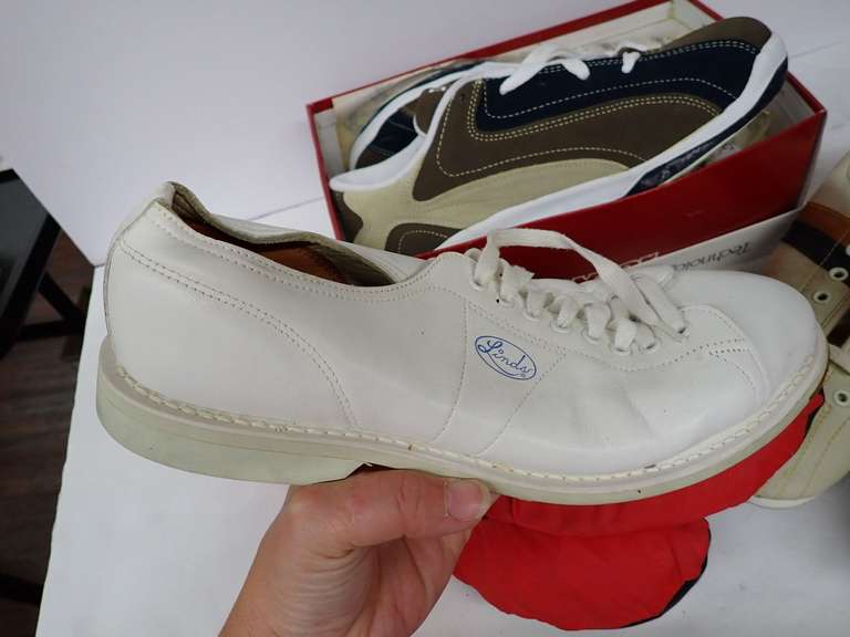Various Vintage Shoes including Bowling Shoes - See photos for sizes.