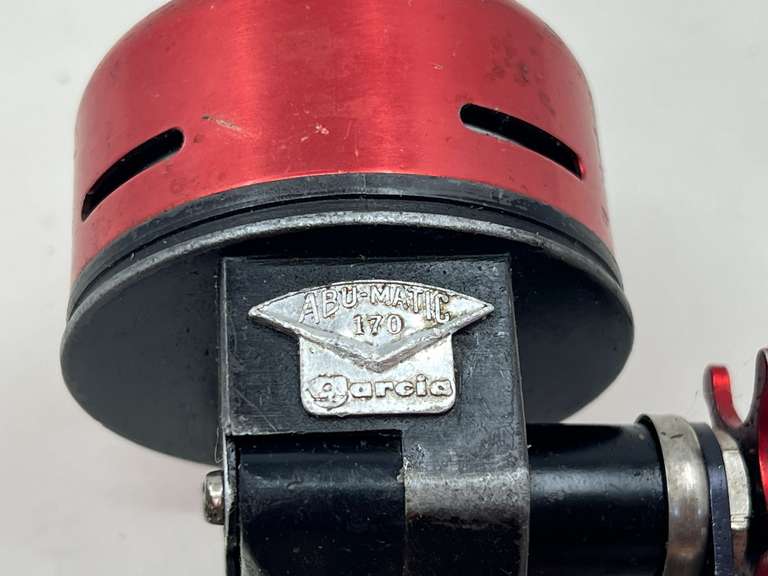 Abu Garcia 170 closed face reel, see pictures for details.