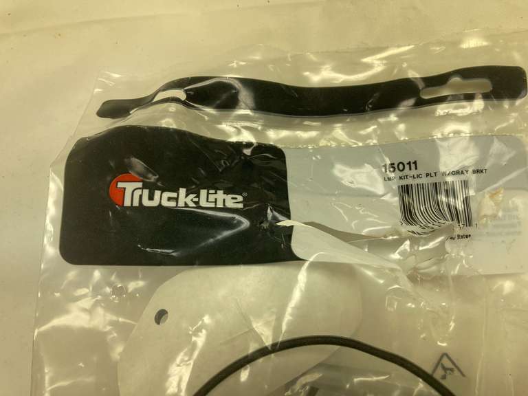 TRUCK- LITE LAMP KIT- OPENED, NO BULB - CONFERENCE BUILDING