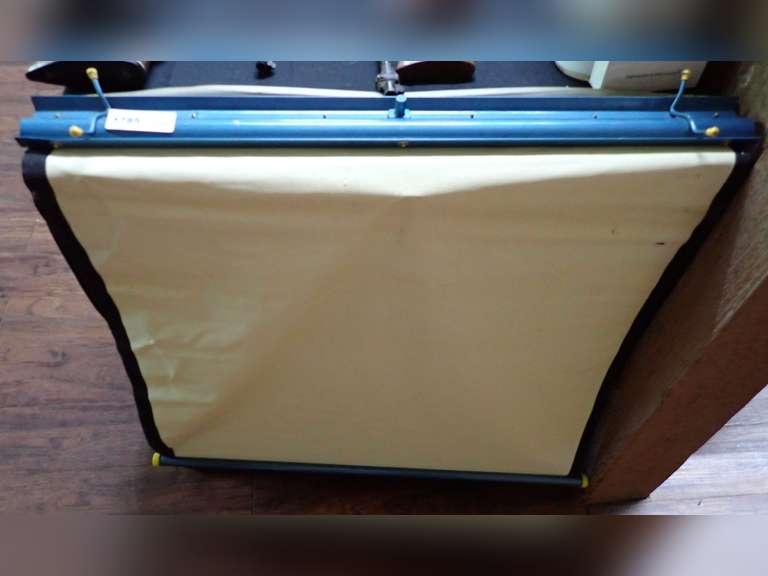 Radiant Topper Projection Screen