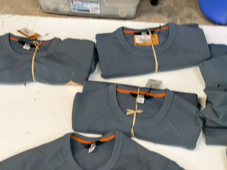 REI unisex Crew Sweatshirt Earth Co-Op, blue, small, 19 pieces, see pictures for details.