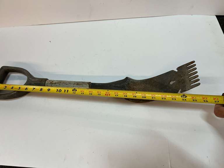 ROOFING SHINGLE SCRAPER, see pictures for details.