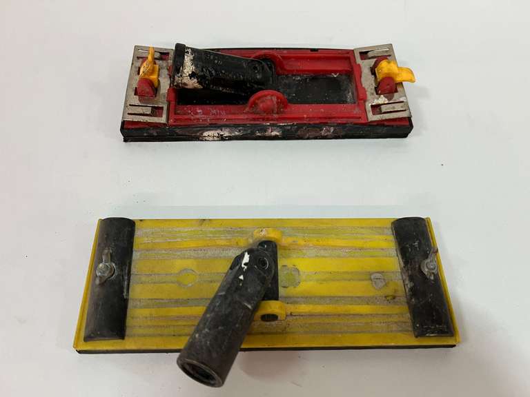 Drywall pole sanding pad heads, two pieces, see pictures for details.