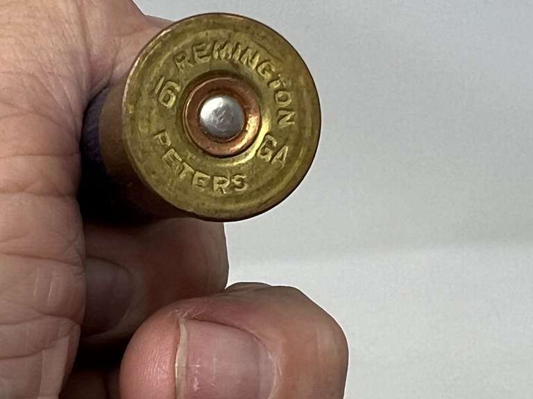 Assorted shotgun shells to include Winchester, Remington, and more, 16 ga, 23 rounds, see pictures for details.