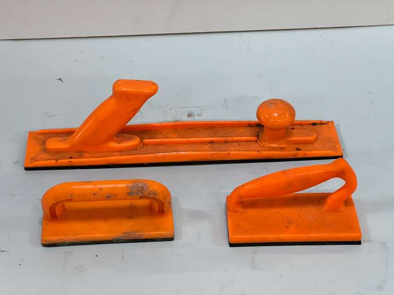 Safety push blocks, three pieces, see pictures for details.