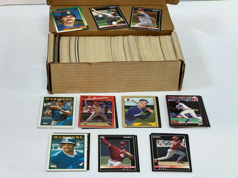 Sports cards, unsearched, see pictures for details.