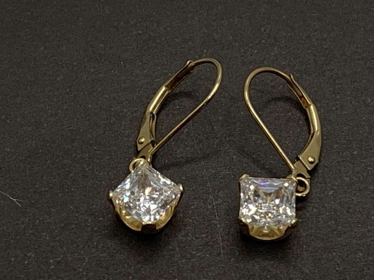 14K GOLD LEVER BACK EARRINGS WITH SQUARE DIAMONIQUE STONES APPROX 1.97 GRAMS (WEIGHT WITH STONES) - CHECKOUT