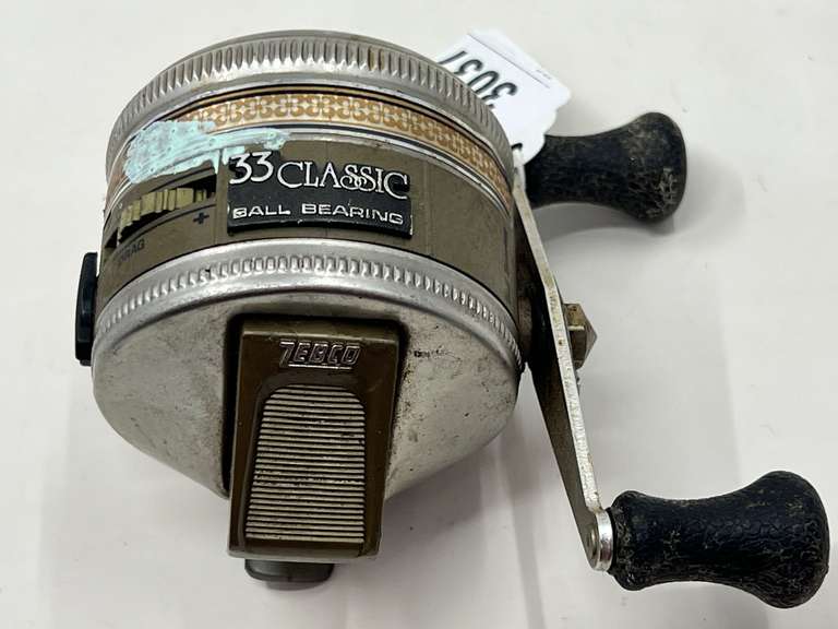 Zebco 33 Classic closed face reel, see pictures for details.