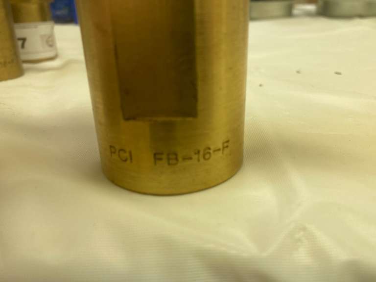 PCIFB-16-F HYDRAULIC QUICK CONNECTOR, NEW - CONFERENCE BUILDING