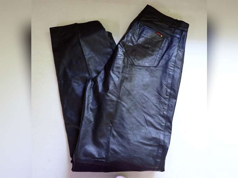Jinglers C&A Black Leather Pants - No size tag - Appears to fit a Womens Size 8 - Please come to inspection verify these fit your needs.