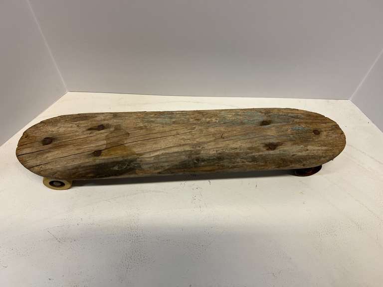 Vintage wooden skateboard, see pictures for details.