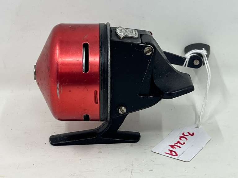Abu Garcia 170 closed face reel, see pictures for details.