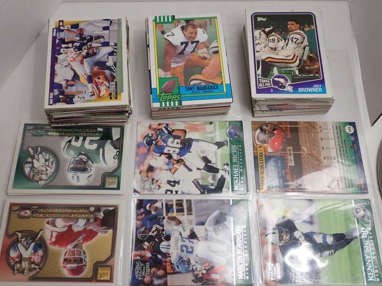 UNSEARCHED FOOTBALL SPORTS CARDS