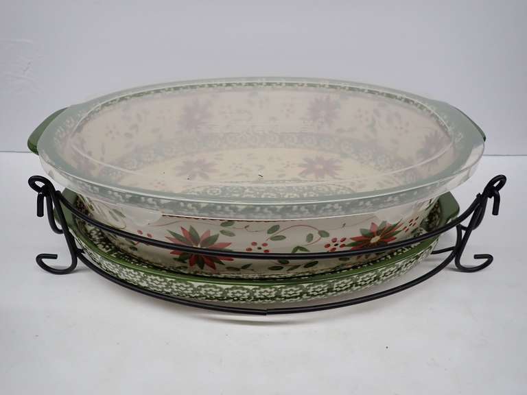 Temptations Old World Oval Casserole Dish w/trivet, lid and handle holder